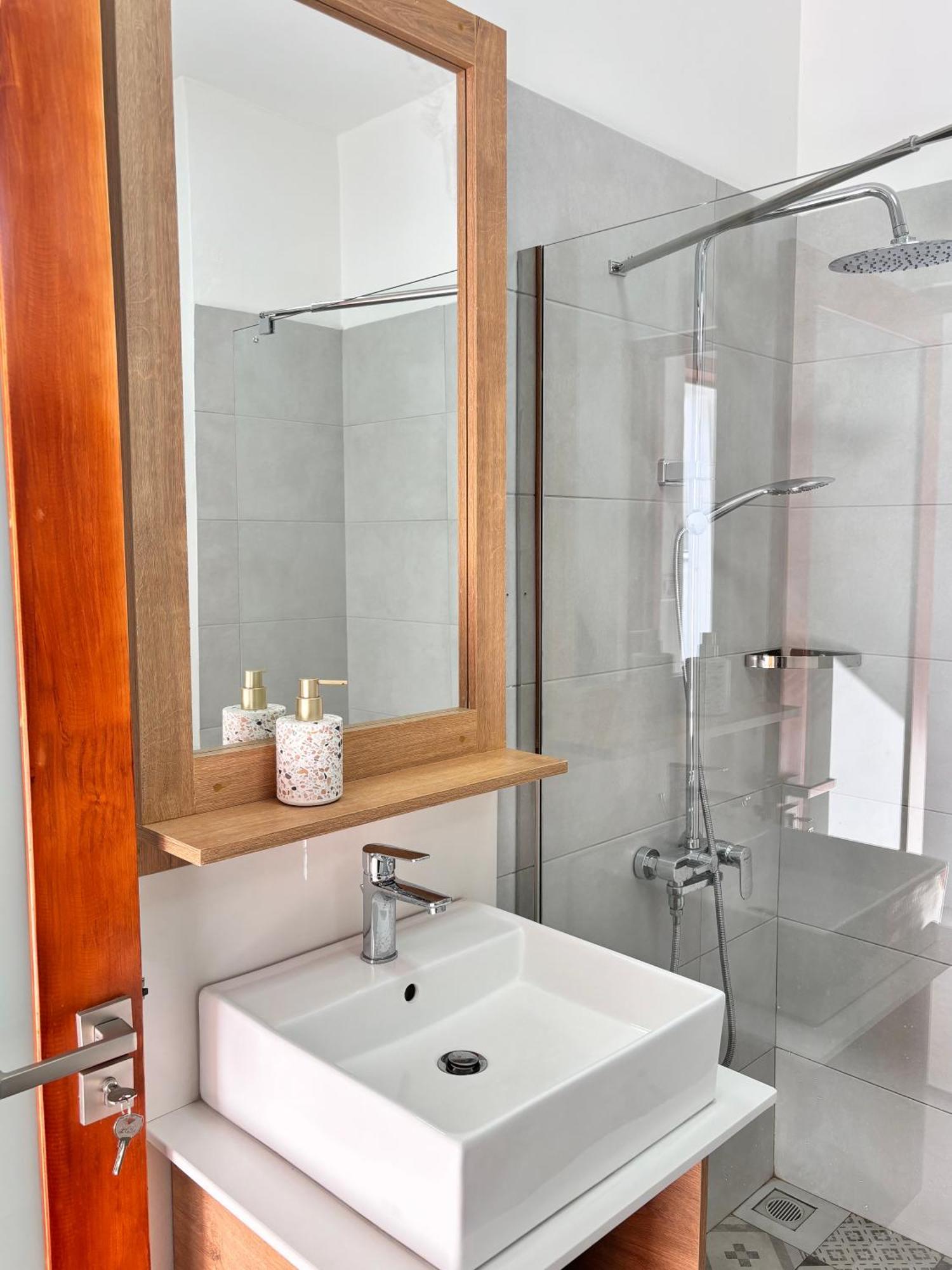 Maison Mont Choisy - One Or Two Bedrooms Apartment Trou aux Biches Kültér fotó